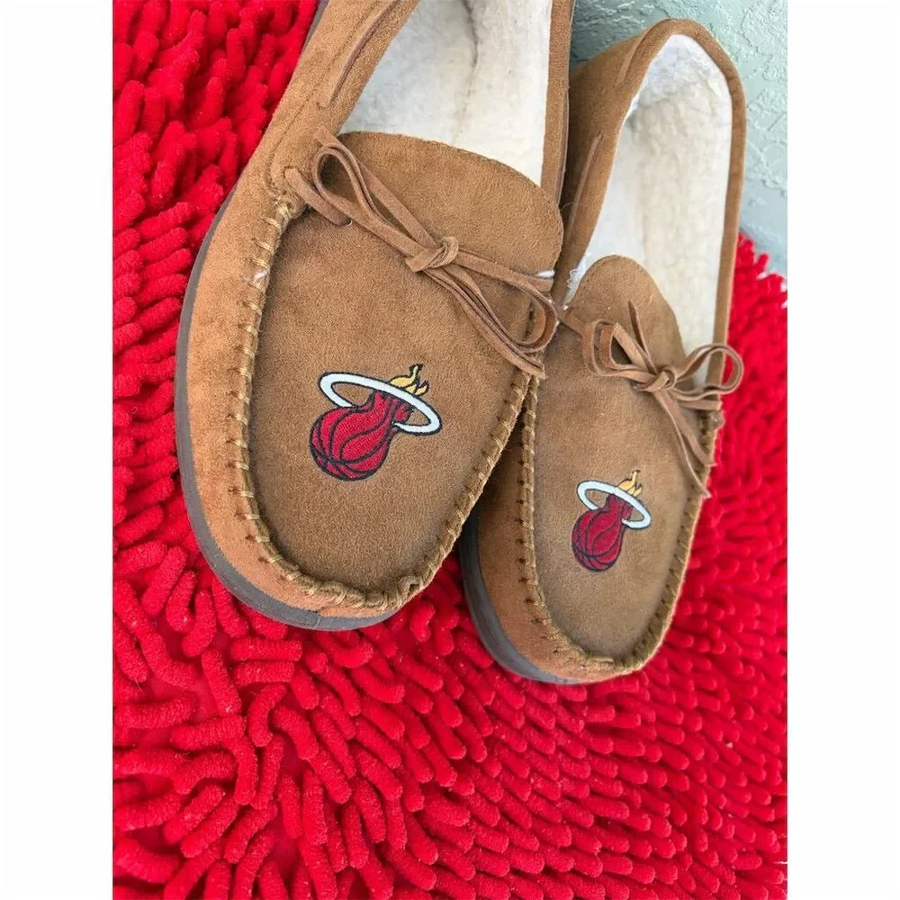 FOCO Miami Heat Men's Moccasin Slippers Brown Medium NBA Casual size 9-10